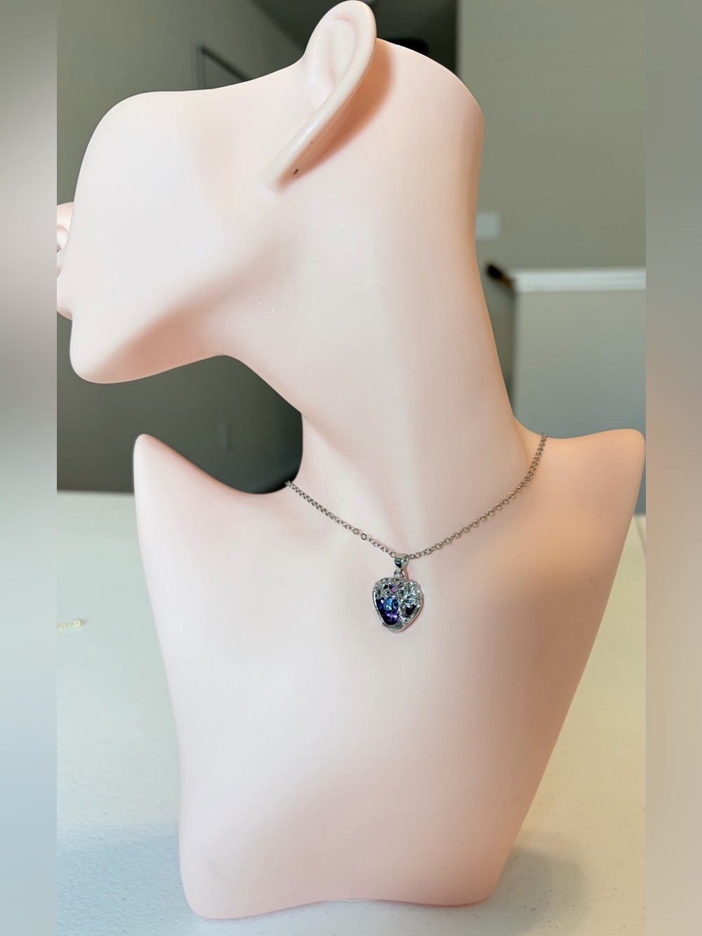 Elegant Silver & Purple Tree of Life Necklace. - Picture 3 of 7